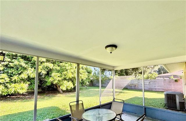 901 Juno DR, Lehigh Acres, FL 33936