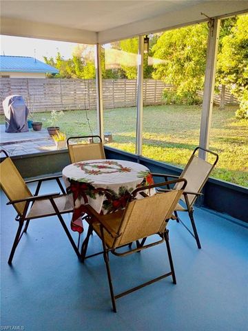 901 Juno DR, Lehigh Acres, FL 33936