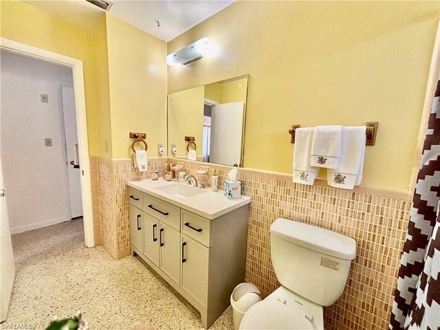 901 Juno DR, Lehigh Acres, FL 33936