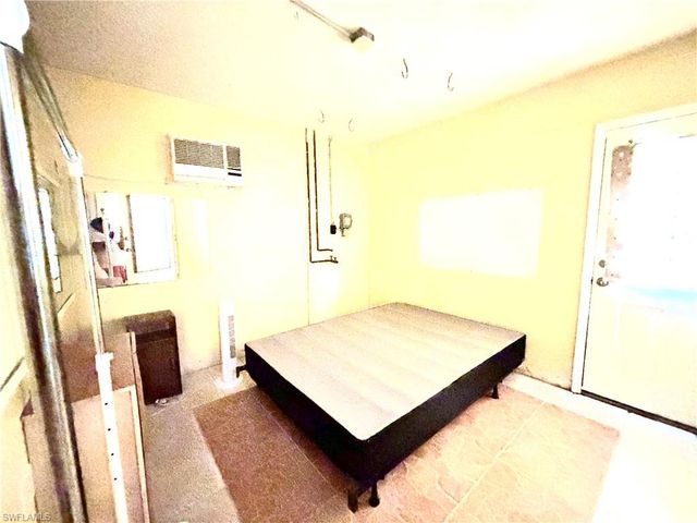 901 Juno DR, Lehigh Acres, FL 33936