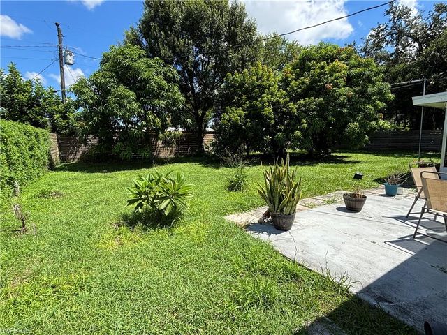 901 Juno DR, Lehigh Acres, FL 33936