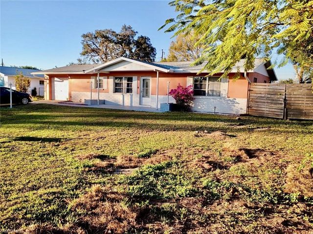 901 Juno DR, Lehigh Acres, FL 33936