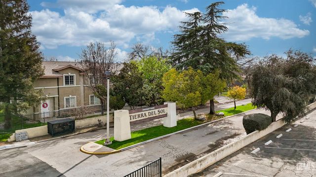 499 Pacheco Road 141, Bakersfield, CA 93307