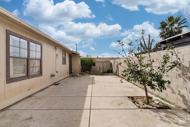 499 Pacheco Road 141, Bakersfield, CA 93307