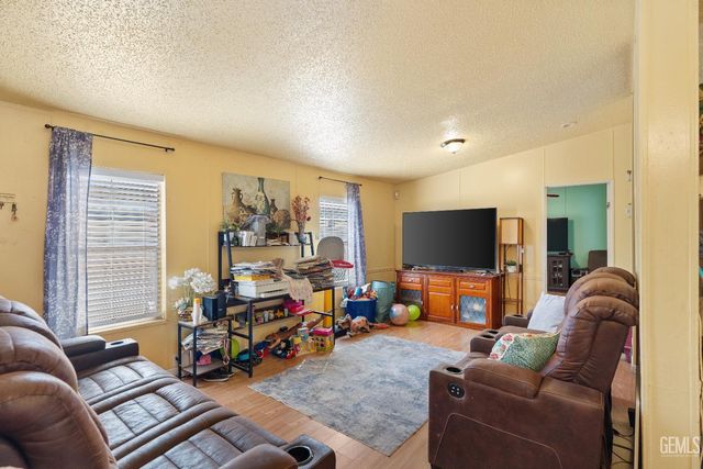 499 Pacheco Road 141, Bakersfield, CA 93307