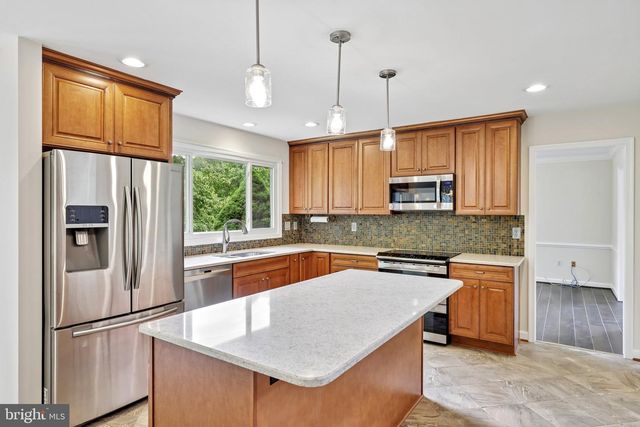 8387 SWEET CHERRY LN, Laurel, MD 20723