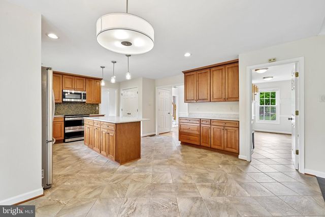 8387 SWEET CHERRY LN, Laurel, MD 20723