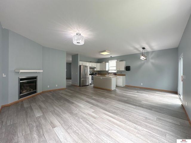 3810 S 189Th Street, Omaha, NE 68130