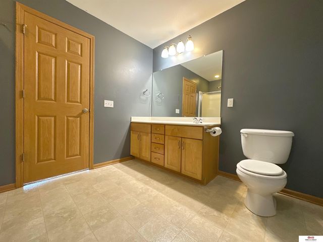 3810 S 189Th Street, Omaha, NE 68130