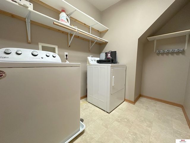 3810 S 189Th Street, Omaha, NE 68130