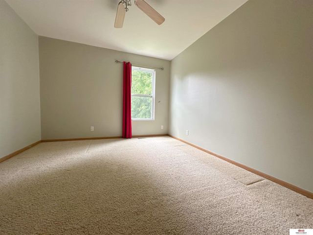 3810 S 189Th Street, Omaha, NE 68130