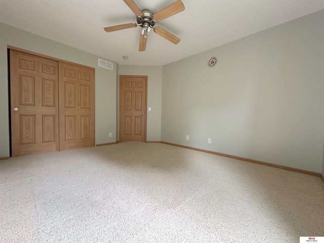 3810 S 189Th Street, Omaha, NE 68130