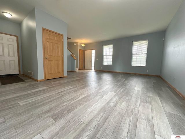 3810 S 189Th Street, Omaha, NE 68130