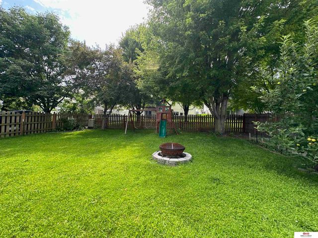 3810 S 189Th Street, Omaha, NE 68130