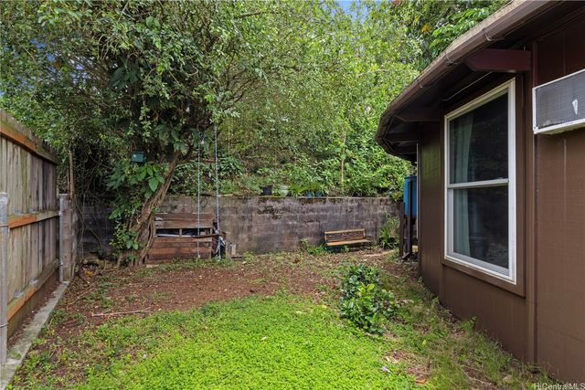 45-476 Kamehameha Highway, Kaneohe, HI 96744
