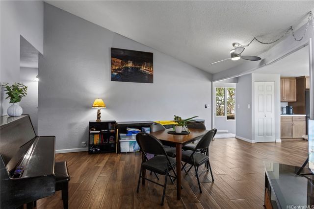 45-476 Kamehameha Highway, Kaneohe, HI 96744
