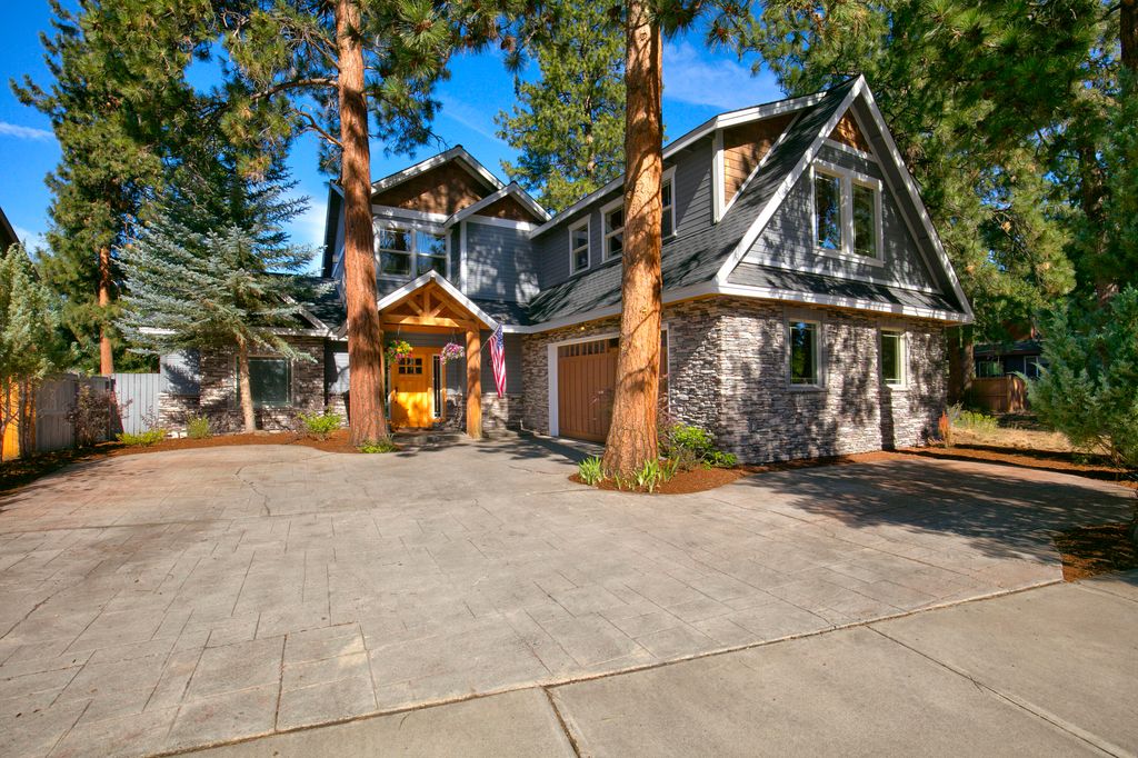 60829 Yellow Leaf Street, Bend, OR 97702