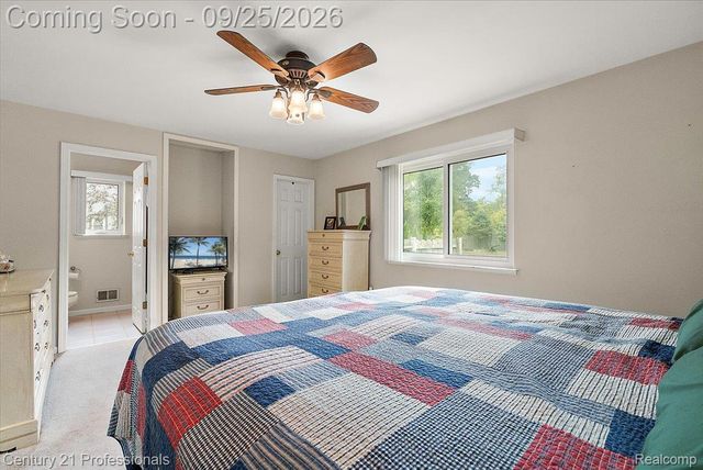4713 Desert Bridge Court, Highland Charter Township, MI 48356
