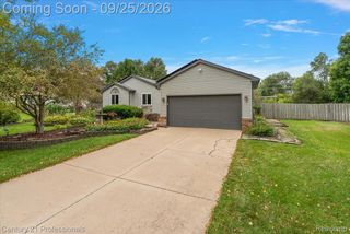 4713 Desert Bridge Court, Highland Charter Township, MI 48356