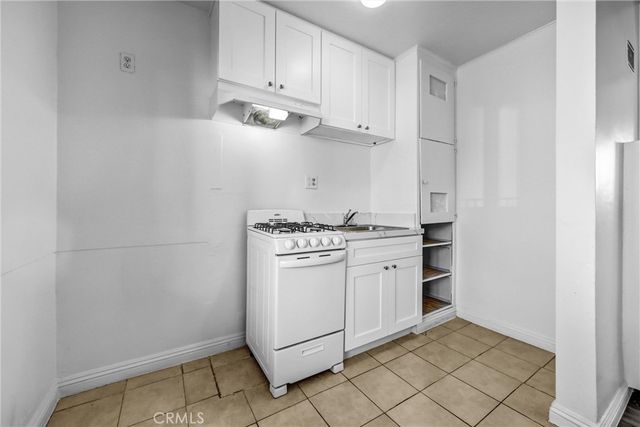 3626 E Colorado Boulevard 19, Pasadena, CA 91107