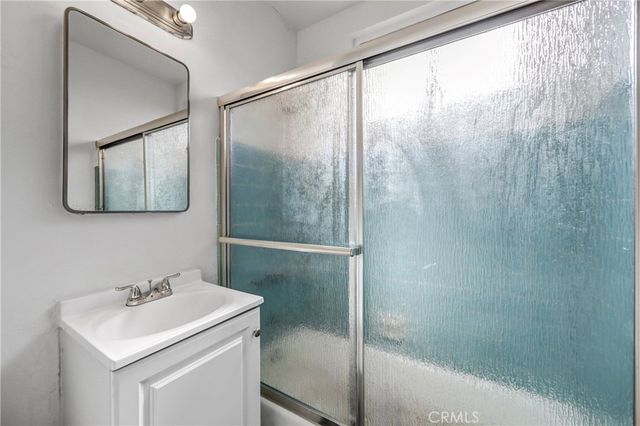 3626 E Colorado Boulevard 19, Pasadena, CA 91107