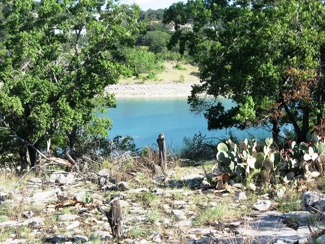 2552 Connie DR, Canyon Lake, TX 78133