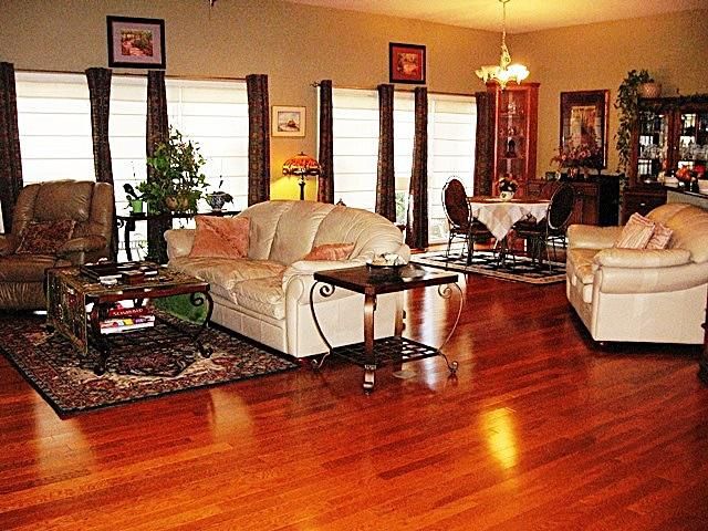 2552 Connie DR, Canyon Lake, TX 78133