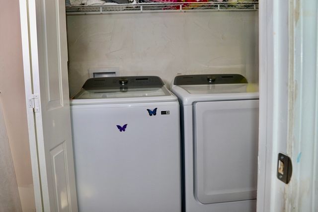 56 Loxwood St, Worcester, MA 01604