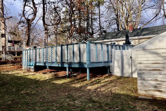 56 Loxwood St, Worcester, MA 01604