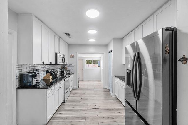 512 36th Street, West Palm Beach, FL 33407