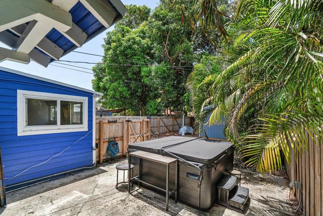 512 36th Street, West Palm Beach, FL 33407