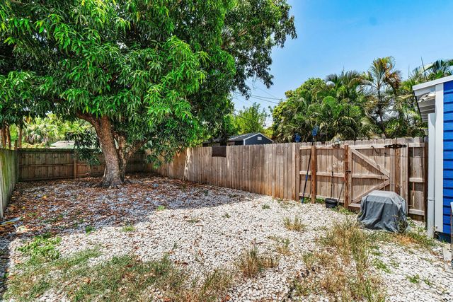 512 36th Street, West Palm Beach, FL 33407