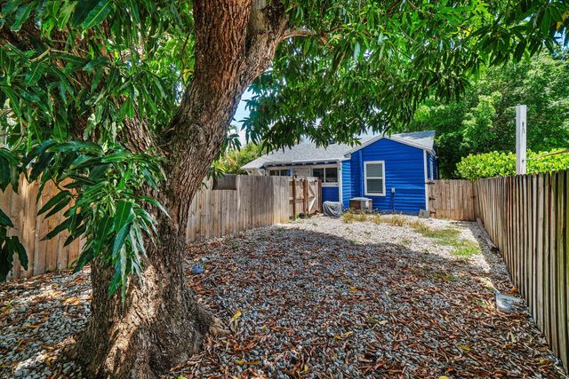 512 36th Street, West Palm Beach, FL 33407