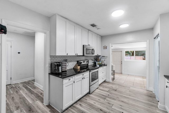 512 36th Street, West Palm Beach, FL 33407