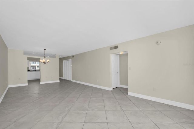 8 GLENCOE PLACE 105, Dunedin, FL 34698