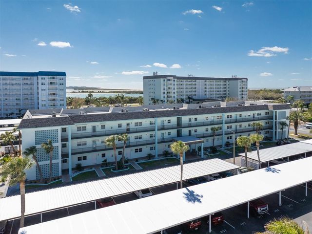 8 GLENCOE PLACE 105, Dunedin, FL 34698