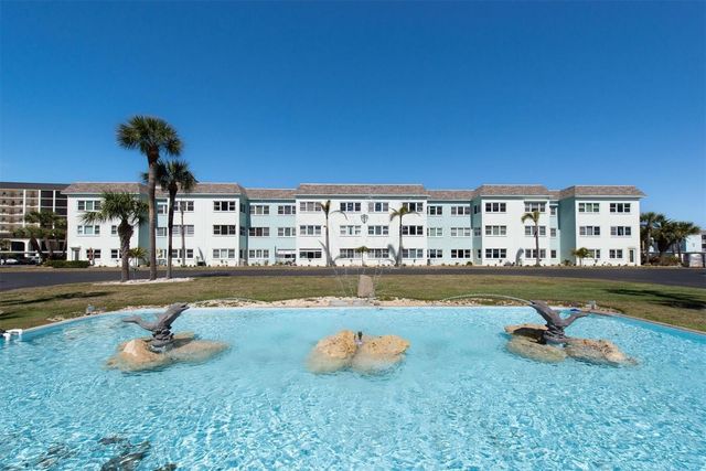 8 GLENCOE PLACE 105, Dunedin, FL 34698