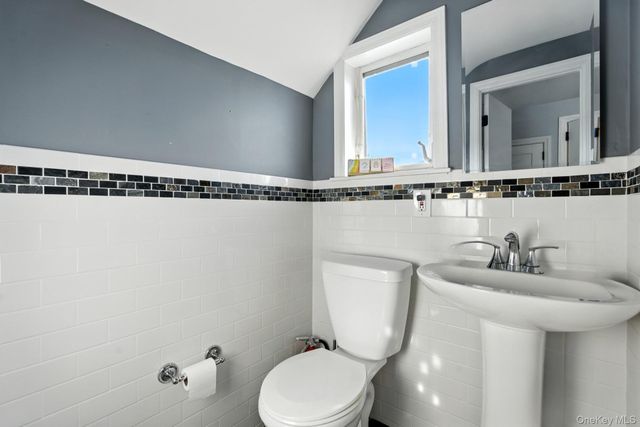 40 Hendrickson Avenue, Lynbrook, NY 11563