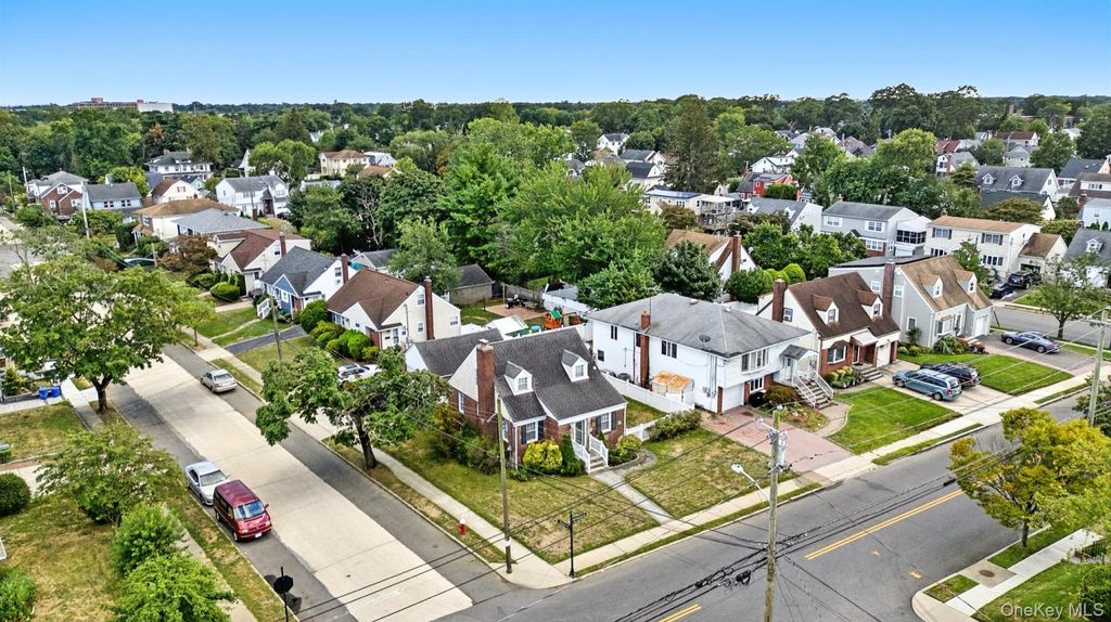 40 Hendrickson Avenue, Lynbrook, NY 11563