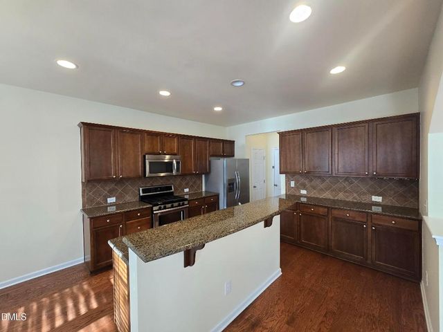 912 Garden Square Lane, Morrisville, NC 27560