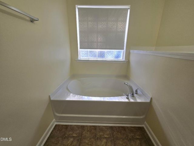 912 Garden Square Lane, Morrisville, NC 27560