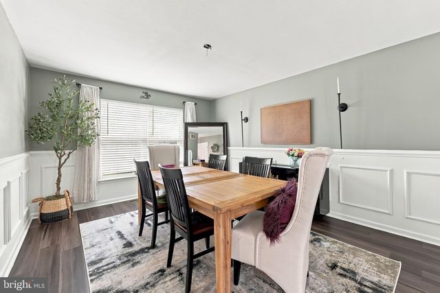 4 W KENNEDY DR, Clementon, NJ 08021