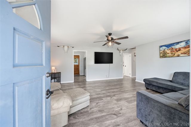 14107 E 480 Road, Claremore, OK 74017