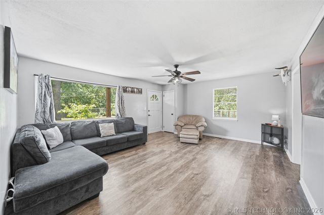 14107 E 480 Road, Claremore, OK 74017