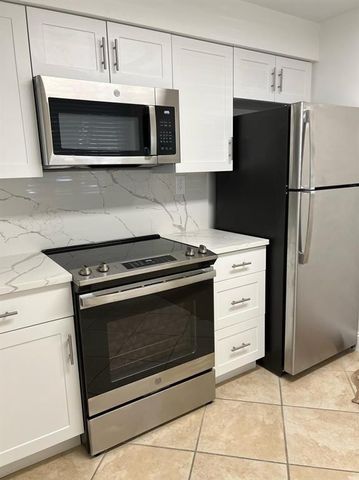 735 NW 91st Terrace, Plantation, FL 33324