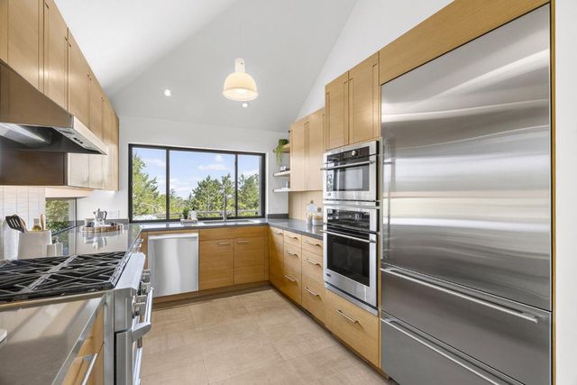 400 Endlich Drive, Santa Cruz, CA 95060