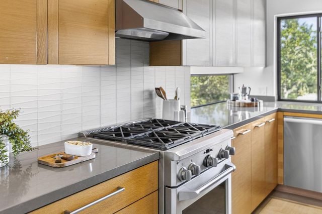 400 Endlich Drive, Santa Cruz, CA 95060
