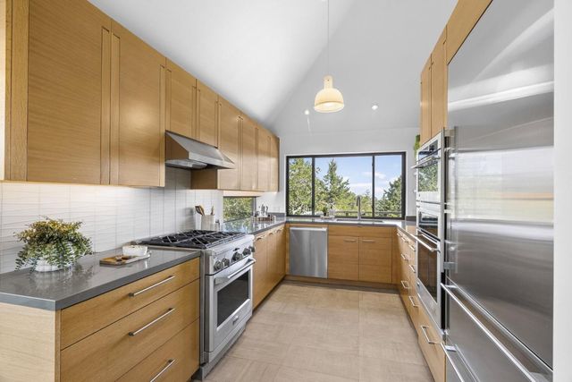 400 Endlich Drive, Santa Cruz, CA 95060