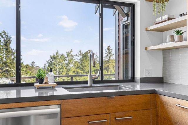400 Endlich Drive, Santa Cruz, CA 95060