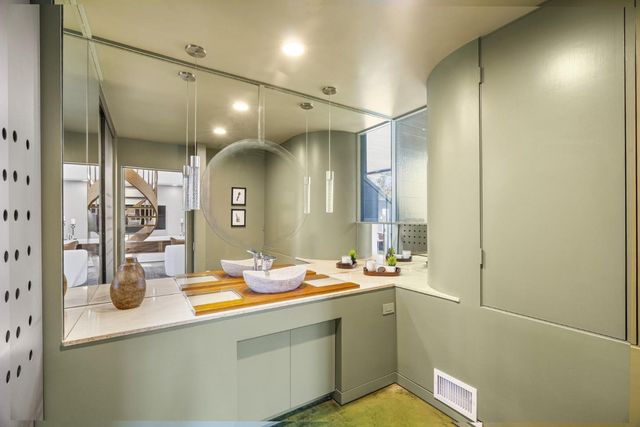400 Endlich Drive, Santa Cruz, CA 95060